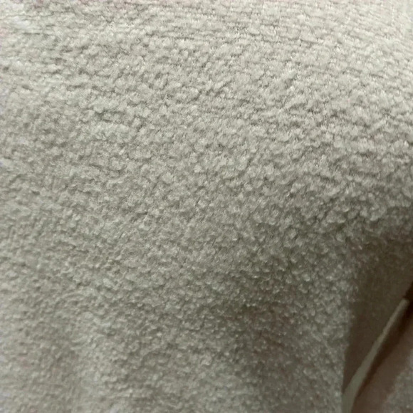 turtleneckck - Picture 3 of 3